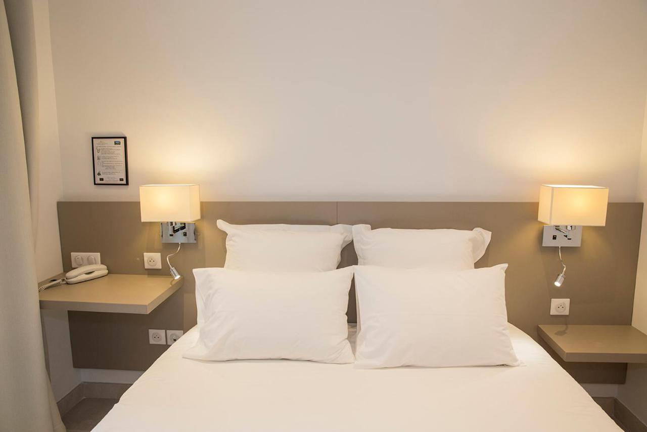 De La - Hdlp Hotel 3*