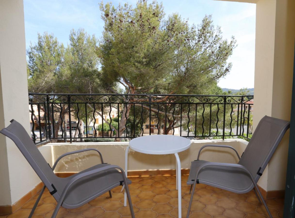De La - Hdlp Hotel 3*