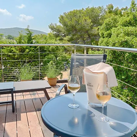 Hotel De La Plage - Hdlp Bormes-les-Mimosas Exterior photo